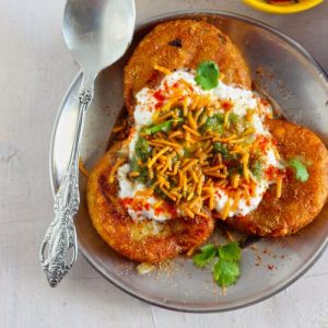 Aloo Tikki Chaat – Authentic Indian Street Food Snack UK